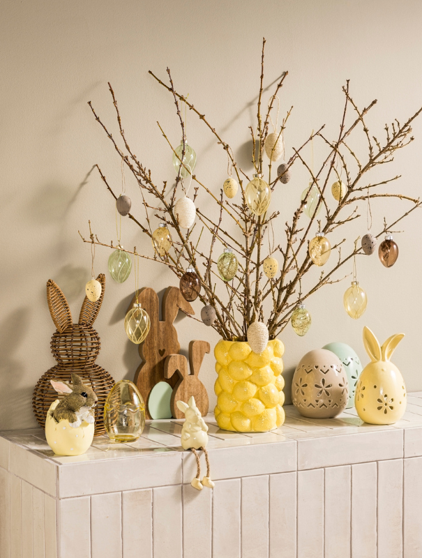 Beige en natuurlijke paasdecoratie